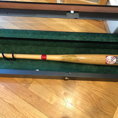 Autographed NY Yankees Phil Rizzuto Cooperstown baseball bat w/display case, key