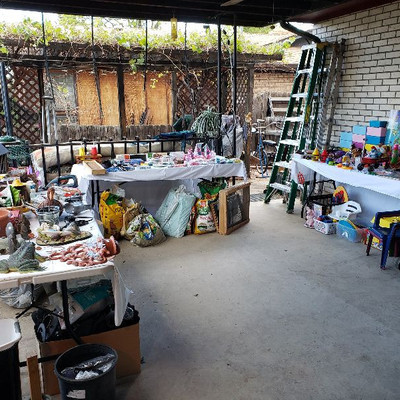 Estate sale photo