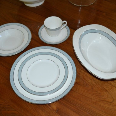 Royal Doulton "Etude" china