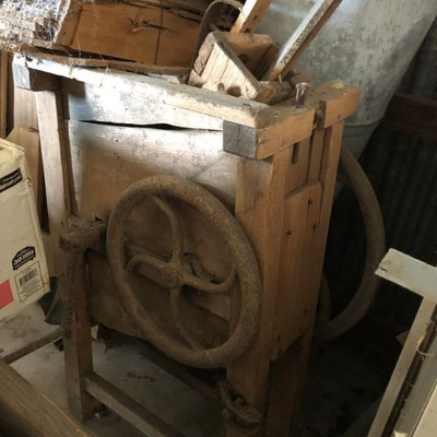 Estate sale photo