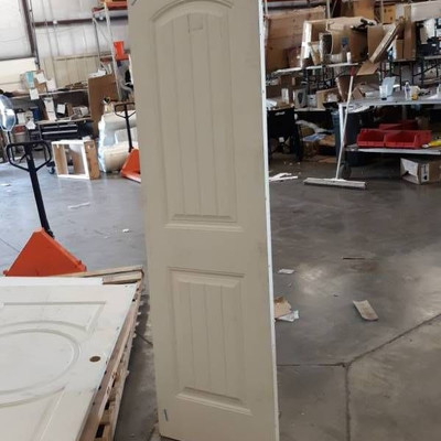 Set of 2 Basic White doors ( Sizes in Description)