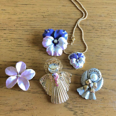 Fancy jewelry from Nolan Miller and two others