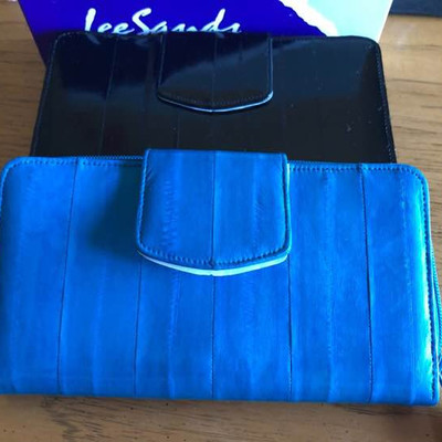Lee Sands wallets