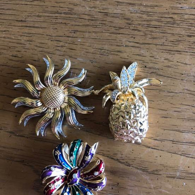 KJL and Joanne Rivers jewelry