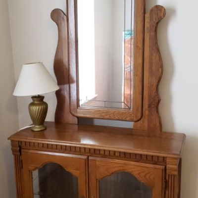 Pre-sale @ $200
Vintage Display Case w/ Mirror
Approx... 34 x 12 x 29 (Base Case)