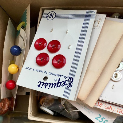 Vintage buttons, many still on the cards.