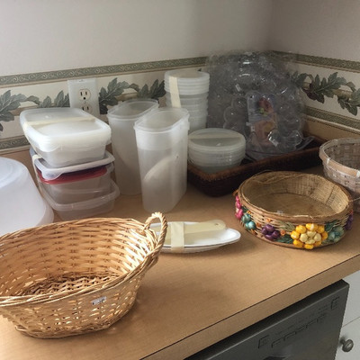 Kitchen baskets, plastic ware