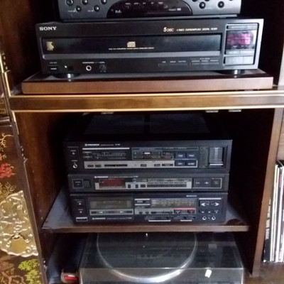 Pioneer Home Stereo Electronics with Turntable/Albums & More!