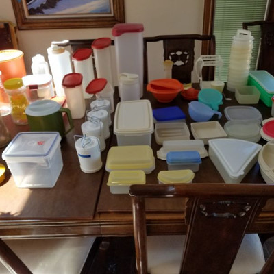 Huge Collection of Vintage Tupperware & Rubbermaid