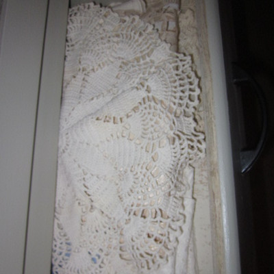 Huge Doilies Collection A lot Of Lace Linens/Bedding/Window treatments 