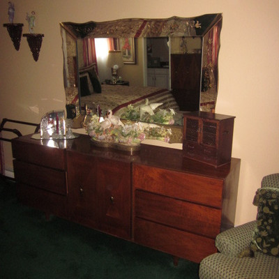 American Of Martinsville Mid-Century Modern Bedroom Suite 