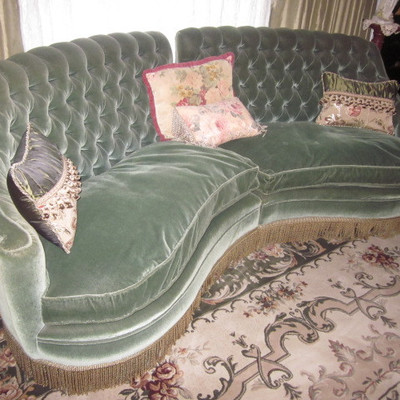 Victorian Sofa And Seating  