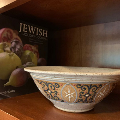 Studio Pottery, Judaic Books 