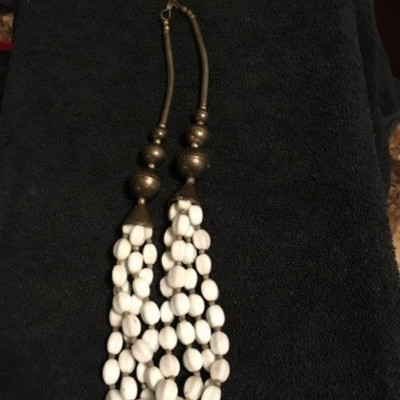White Beads Fashion Necklace