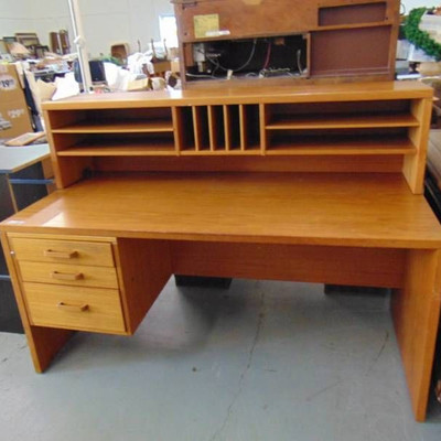 Great Desk with sorter top