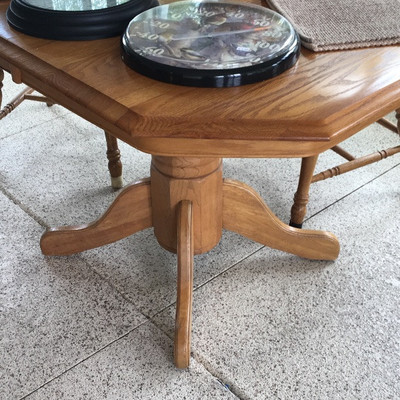 Oak Dining Table $75