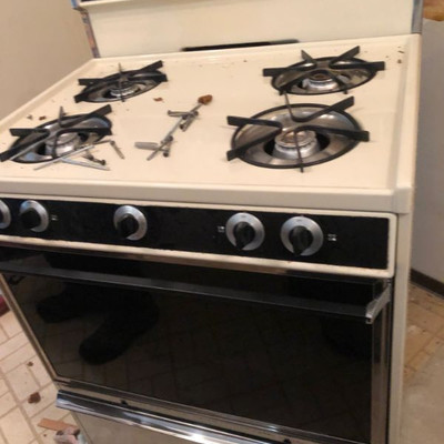Stove for sale works great. gas ready to be removed $200 OBO call 630-290-3825 if you want to buy before the sale!
