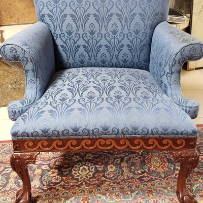 411-Blue Vintage Accent Chair
Measures Approximately 26