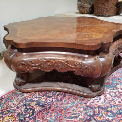 422-Wooden Coffee Table with Cloth Cover
Measures approx 18