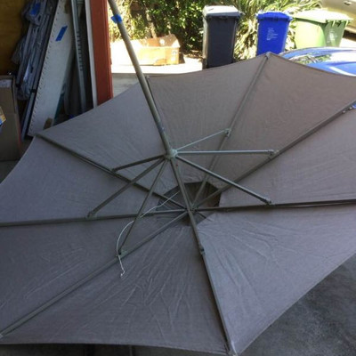 PPT054 Large Shade Umbrella 