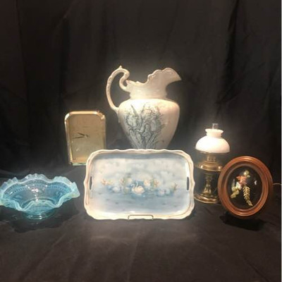 Seiko Clock, Orchid Myott Son Vase, Ming Series Hand Crafted