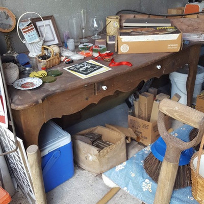 Estate sale photo