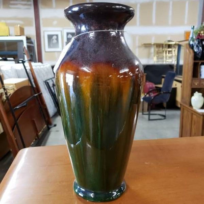 Elegant Expressions Glazed Vase Planter