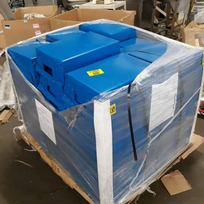 Pallet of Corrugated Plastic Totes (18.25x13.25x ...