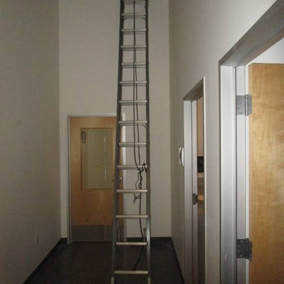 28' Ridgid Extension Ladder R-3021
