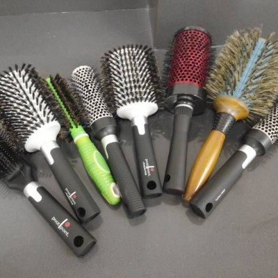 Pivot Point Lot of Styling Brushes