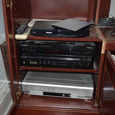 Entertainment Center, Electronics