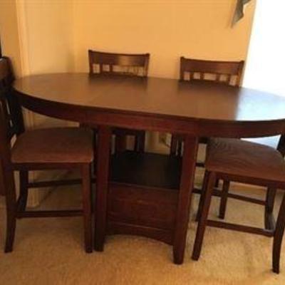 Bar Height Table & Chairs