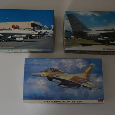 3 Models - F-16B 'USAF Flight Test Center', ES-3A ...