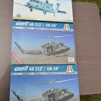 3 Models - 2 AB 212  UH-1N & 1 MH-60K Blackhawk S ...