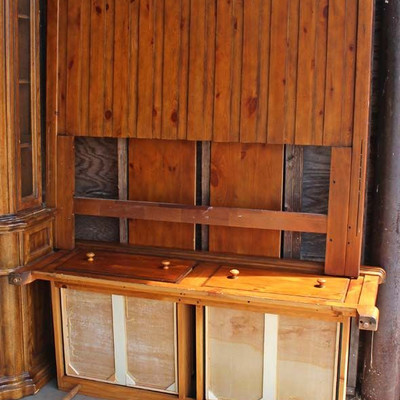  Full Size Knotty Pine Bed with Footboard has Drawers

Auction Estimate $100-$200 â€“ Located Dock 