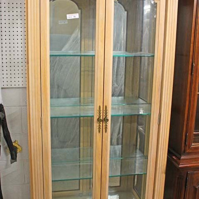  Contemporary Decorator 2 Door Mirror Back Display Cabinet

Auction Estimate $100-$300 – Located Inside 