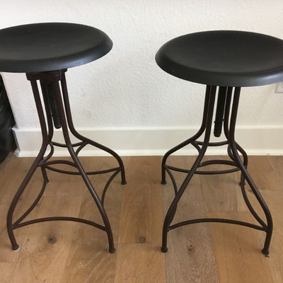 3 metal adjustable bar stools 