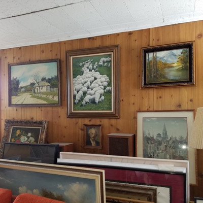 Estate sale photo