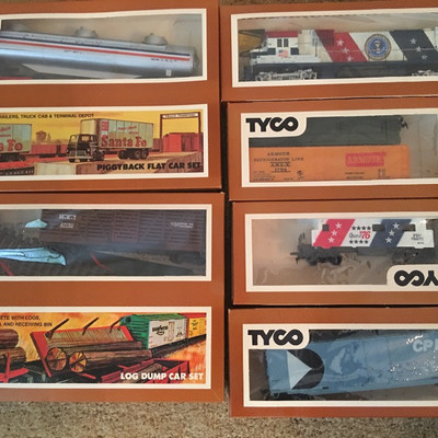Vintage â€œTycoâ€ Train cars New In Box!