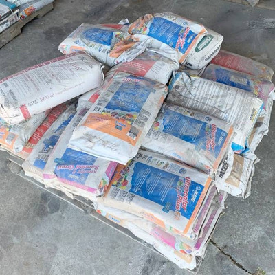 Pallet of Sanded and Non Sanded Tile Grout - Vario ...
