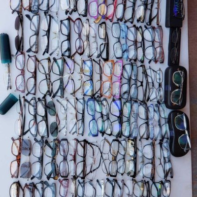 1804: 	
Glasses- Various Brands Approximately 121
Glasses- Various Brands Approximately 121