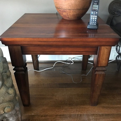 Table $95
28 X 25 X 26"
2 available