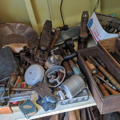 Estate sale photo