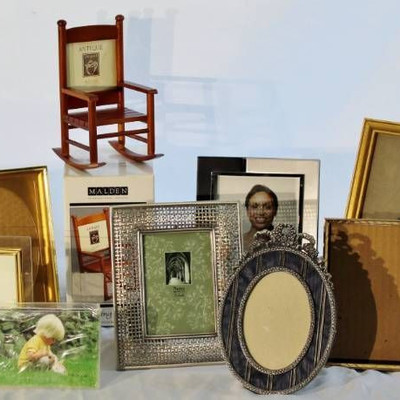 Lot of 9 very nice Picture Frames for Home Decor