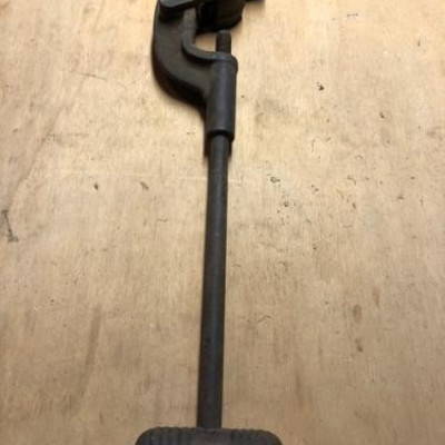 Antique Cast Metal Pipe Cutter