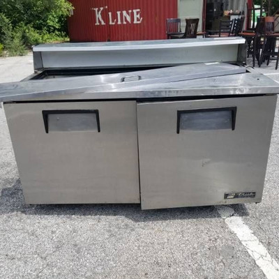True Refrigerator TSSU-60-16