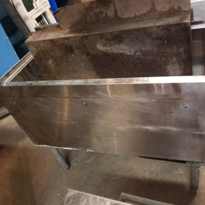 Ice Well 36in x 18in