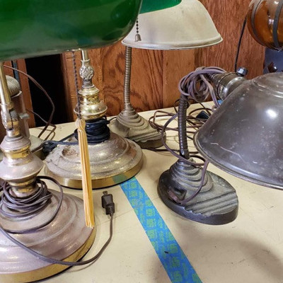 2095: 	
Four Vintage Desk Lamps
Vintage desk lamps: two spotlight style lamps; two green glass shaded bankers lamps. Measures approx from...