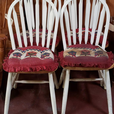 3501: 	
4 Matching Chairs
Measures approximately