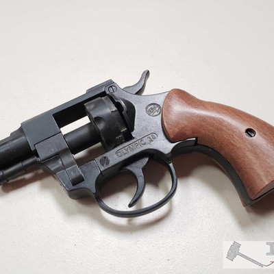 925: 	
Olympic 38 Starter Gun
This is a 380 9MM blank revolver style blank gun armory. Small, compact, holds 8 blank rounds. Good...